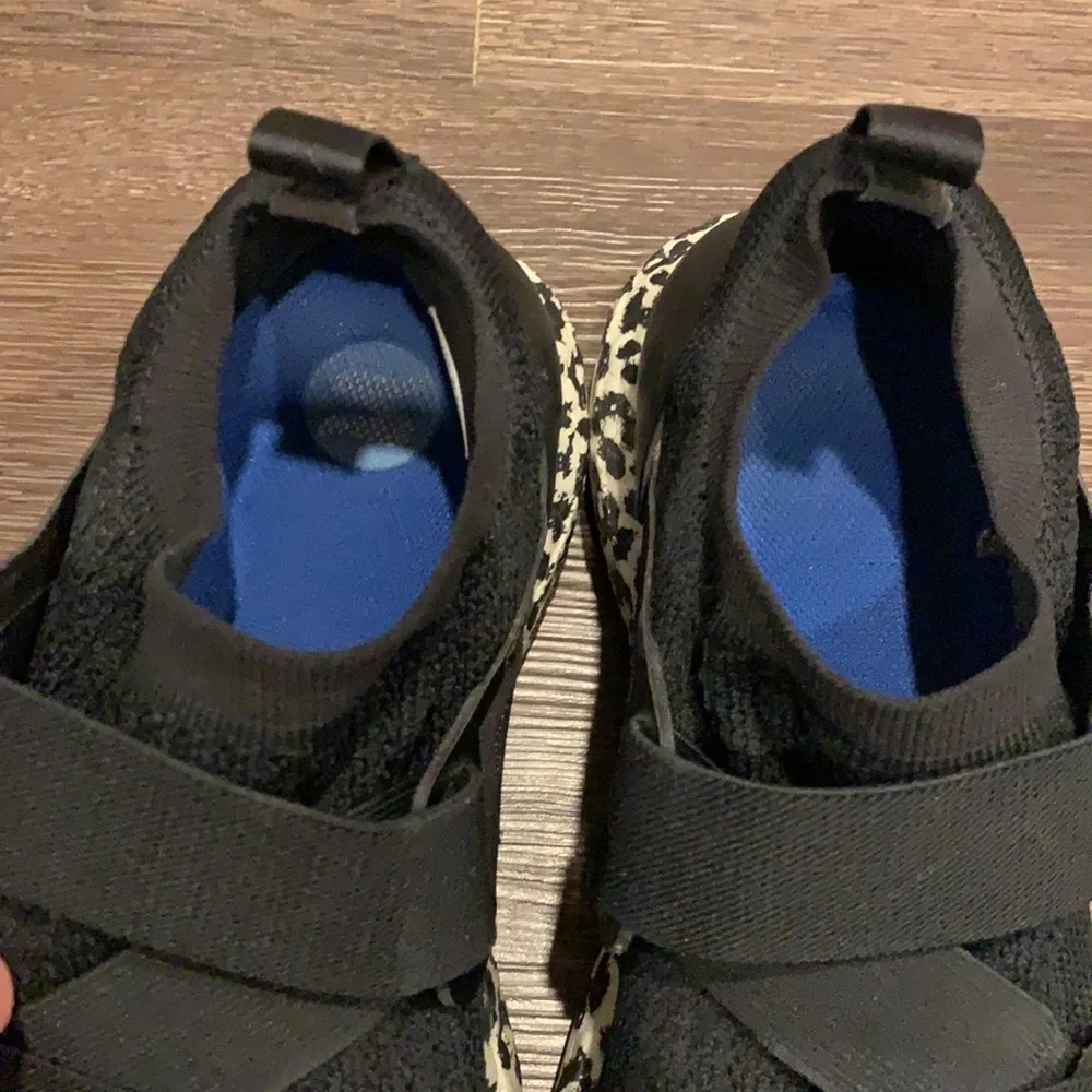 ✔️Sold✔️🏃♀️Adidas by Stella McCartney black ultra boost leopard print size 6 - Picture 8 of 11